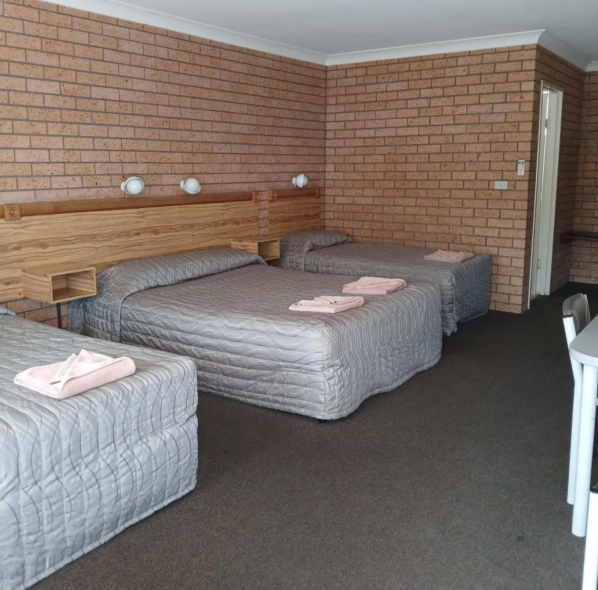 Aaron Inn Motel Narrabri Exterior foto