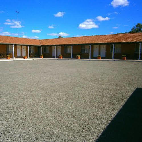 Aaron Inn Motel Narrabri Exterior foto