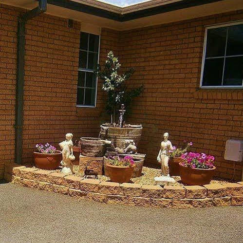 Aaron Inn Motel Narrabri Exterior foto