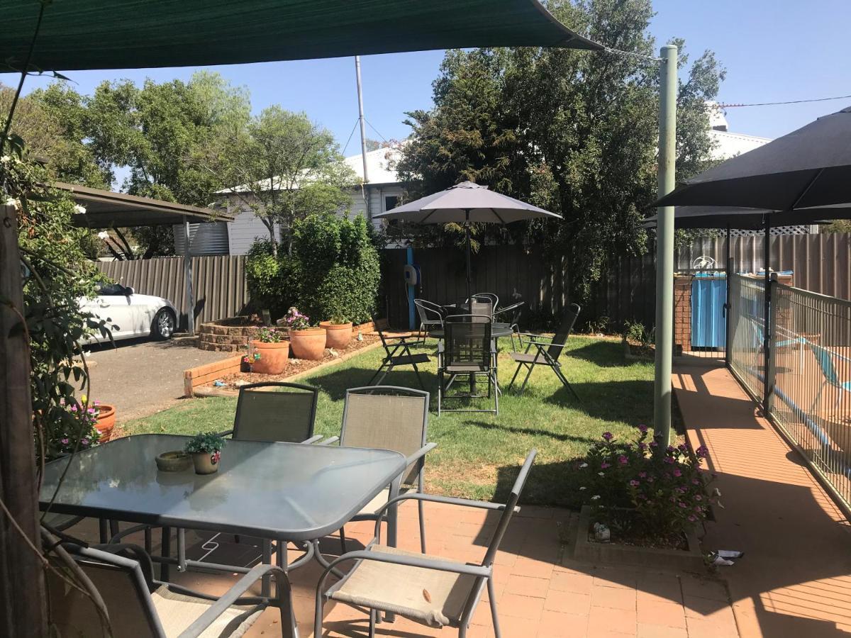 Aaron Inn Motel Narrabri Exterior foto
